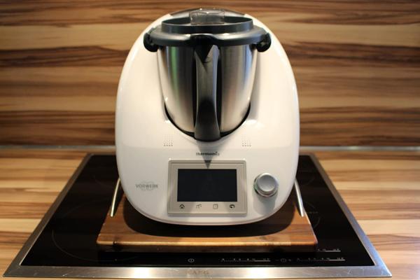 StreamBrush® Premium - Gleitbrett Holz-Gleiter aus Massivholz für den Thermomix TM5 / TM6 / TM31 Akazie EV